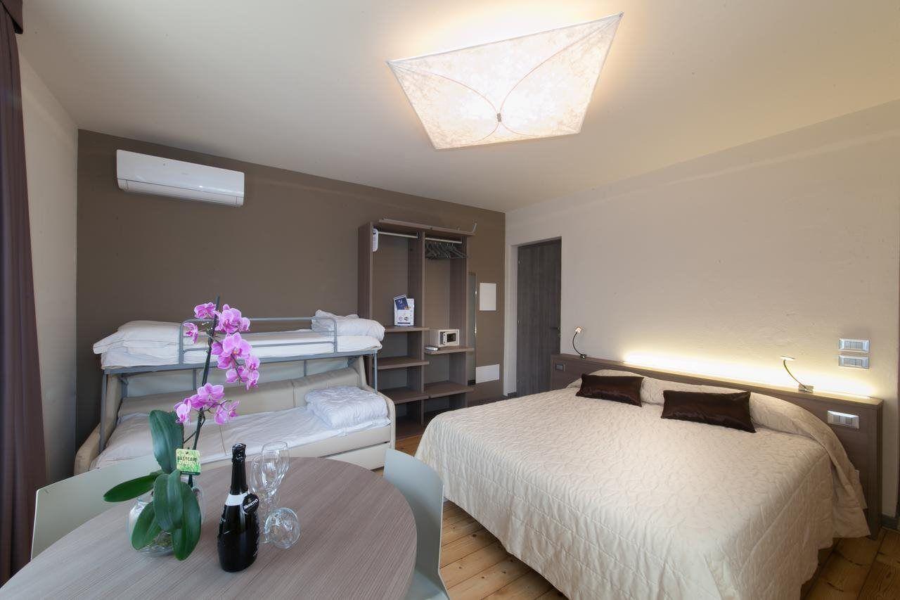 Hotel International Sirmione Oda fotoğraf