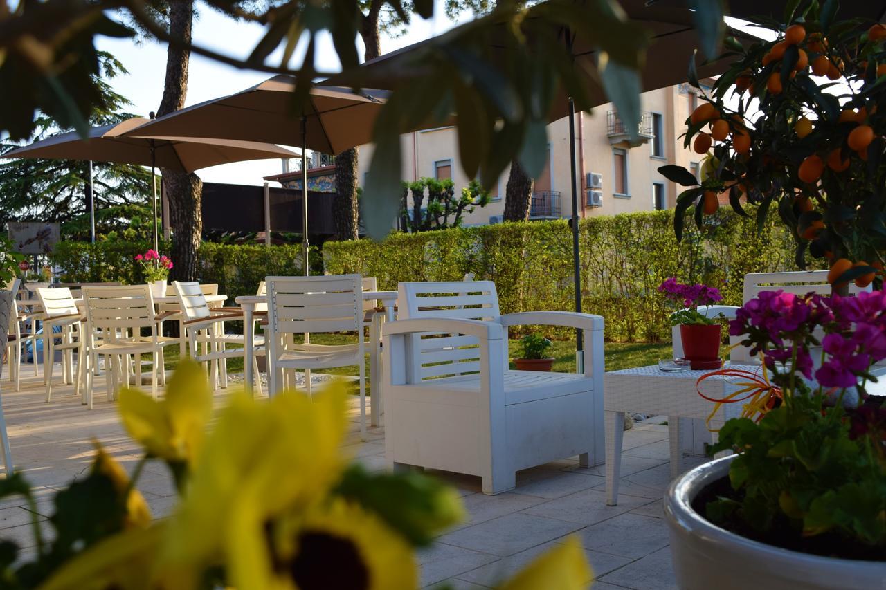 Hotel International Sirmione Dış mekan fotoğraf