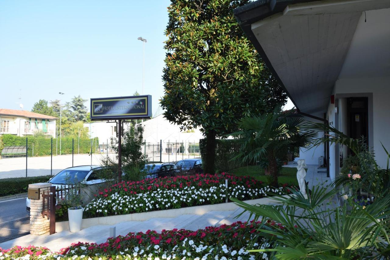 Hotel International Sirmione Dış mekan fotoğraf